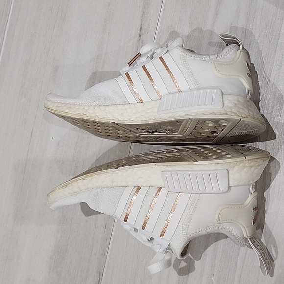 Adidas Womens NMD Cream Rose Gold Size 7 - Picture 4 of 11